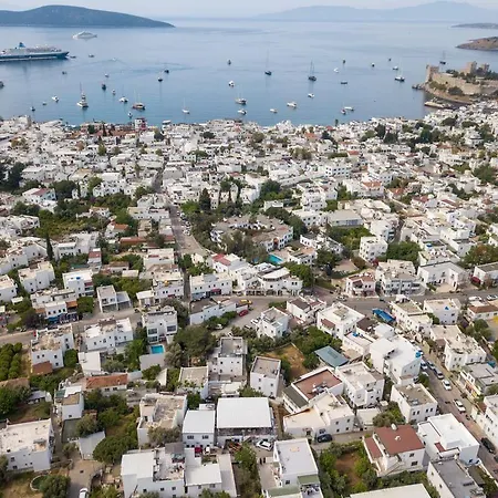 Mucho Butik Бодрум