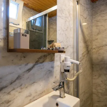 Отель Mucho Butik